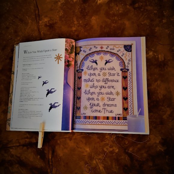 THE GLORIES OF CROSS STITCH BY LAUREN TURNER 2000 - Picture 6 of 16